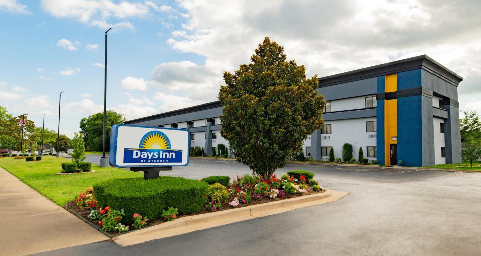 Days Inn By Wyndham Fort Smith Zewnętrze zdjęcie